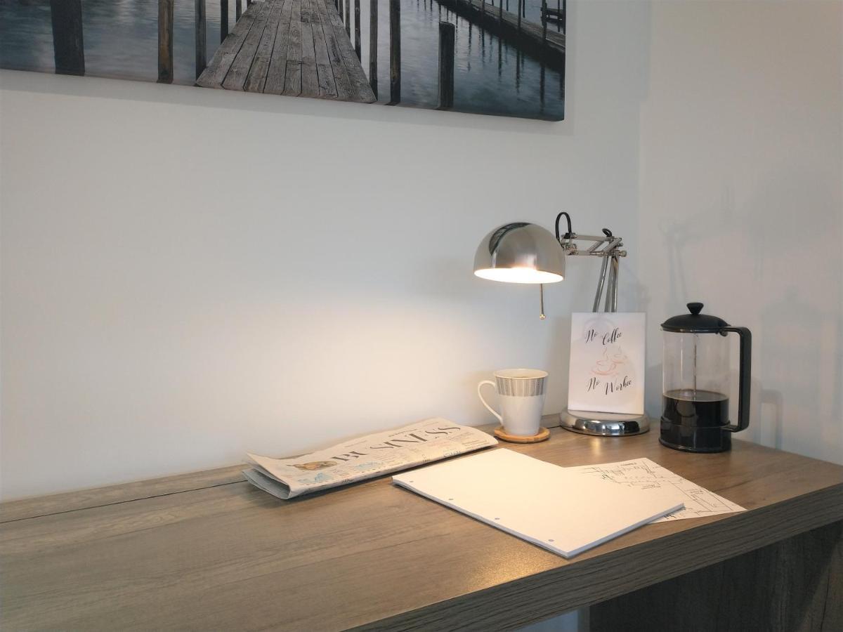Chipad Mono - Quality City Centre Apartment, With Free Parking Space Chichester Exterior photo